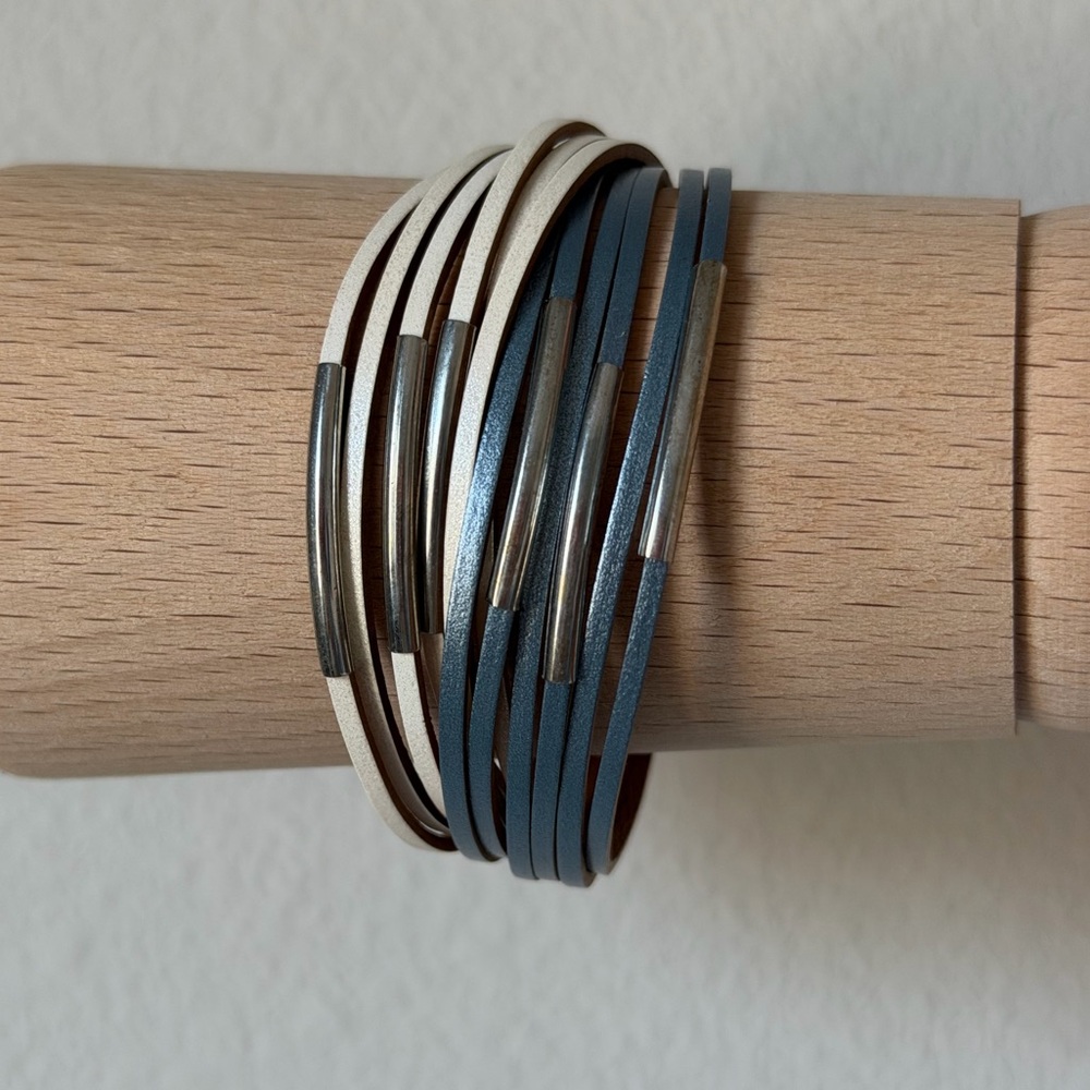 Multi-Strand Grey-Blue and Cream Bracelet with Silver Accents-7,5”